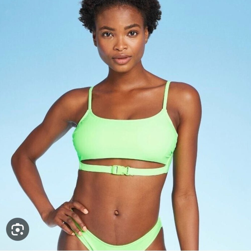 🍋🏖️Lime Bikini Buckle Top